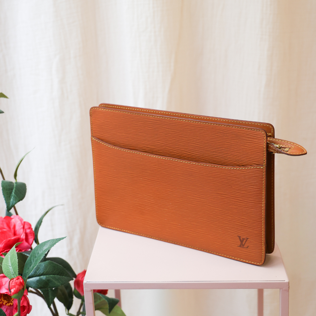 LOUIS VUITTON - Pochette Épi Orange