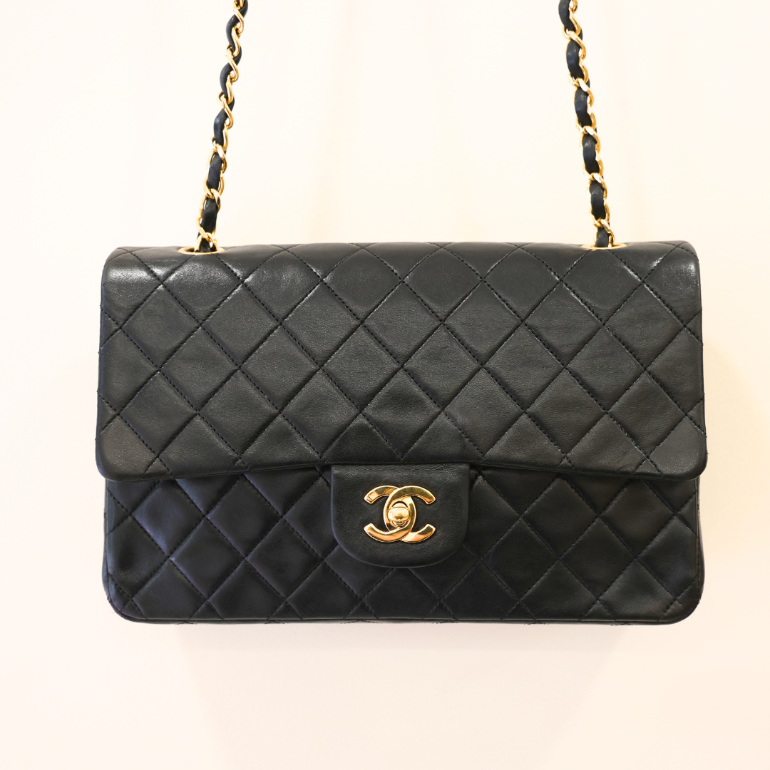 CHANEL - Classique 25' black