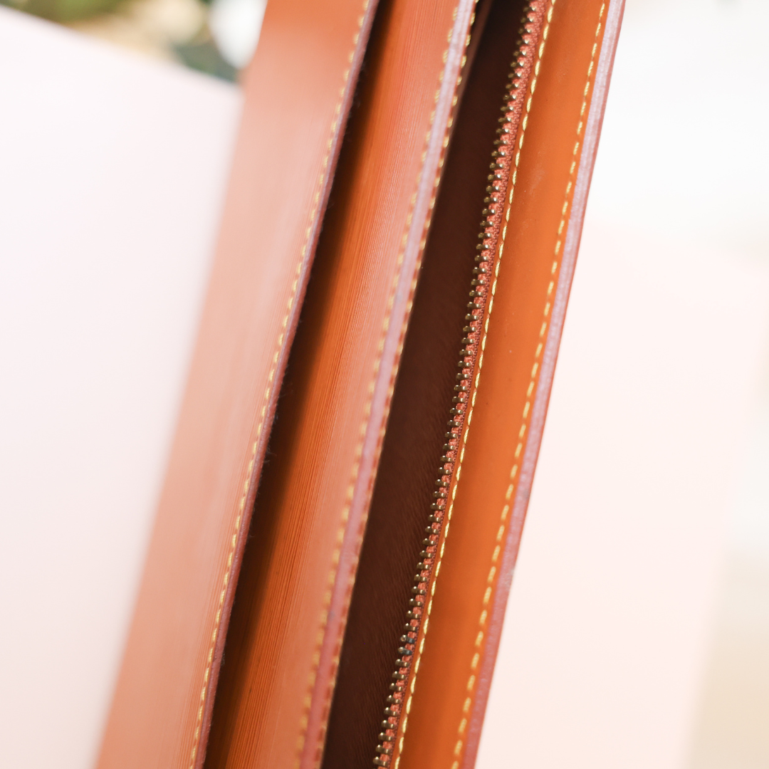 LOUIS VUITTON - Pochette Épi Orange