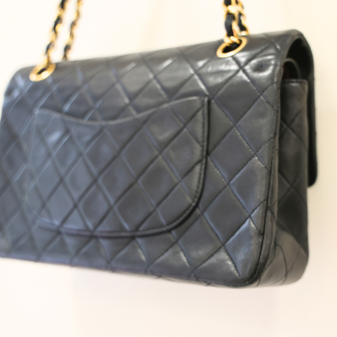 CHANEL - Classique 25' black