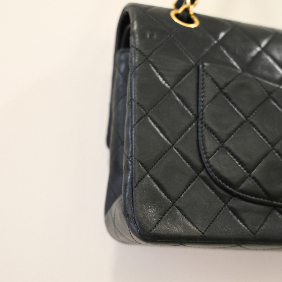 CHANEL - Classique 25' black