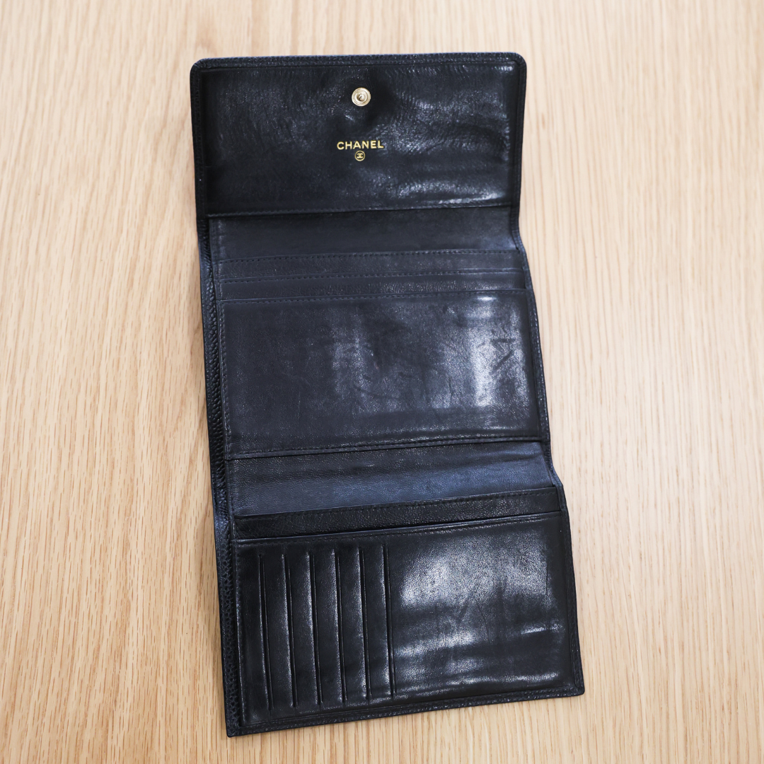 CHANEL - Portefeuille noir grainé