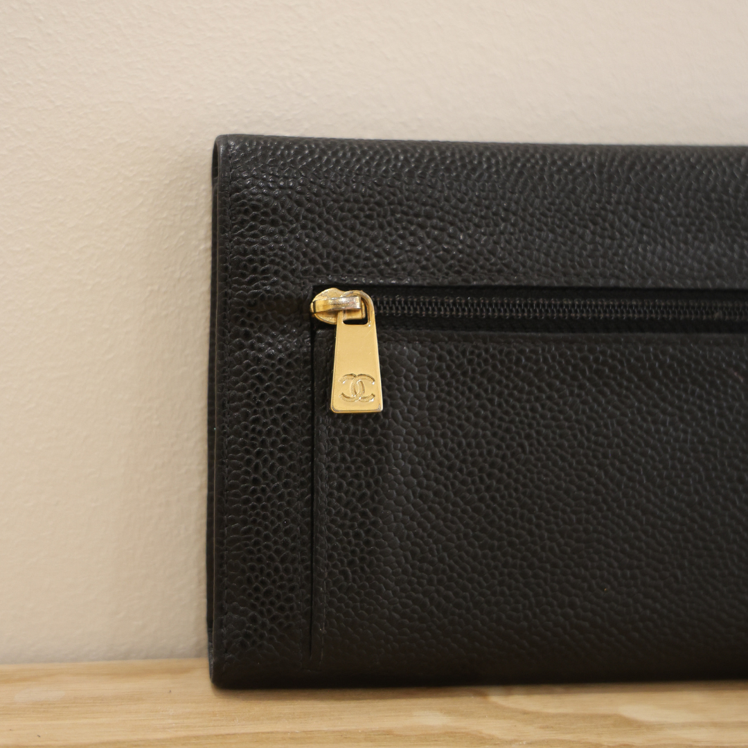 CHANEL - Portefeuille noir grainé