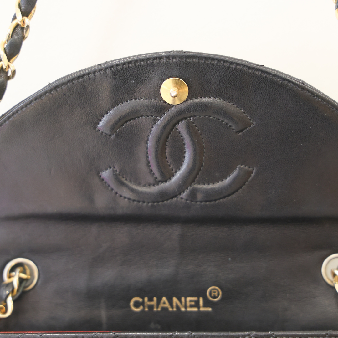 CHANEL - Demi Lune Vintage