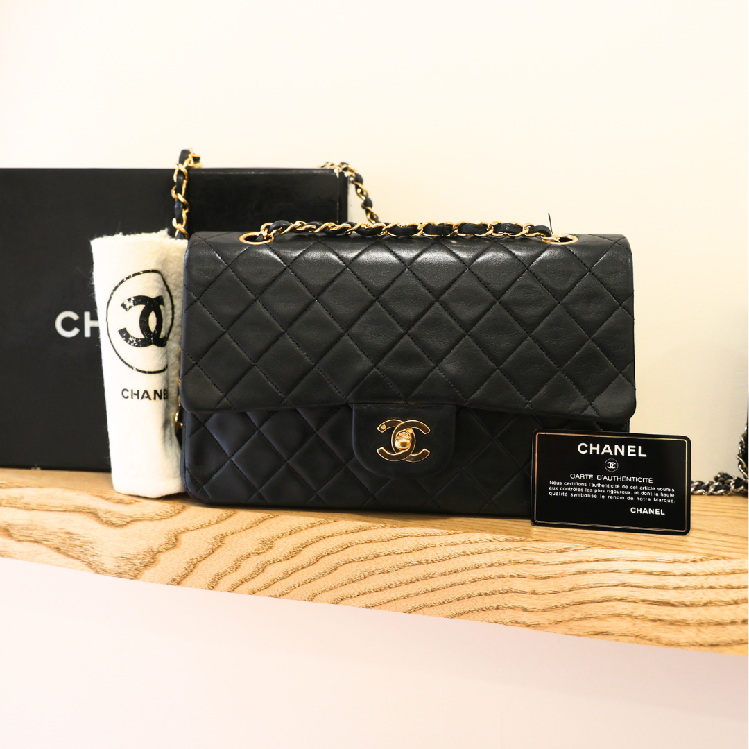 CHANEL - Classique 25' black