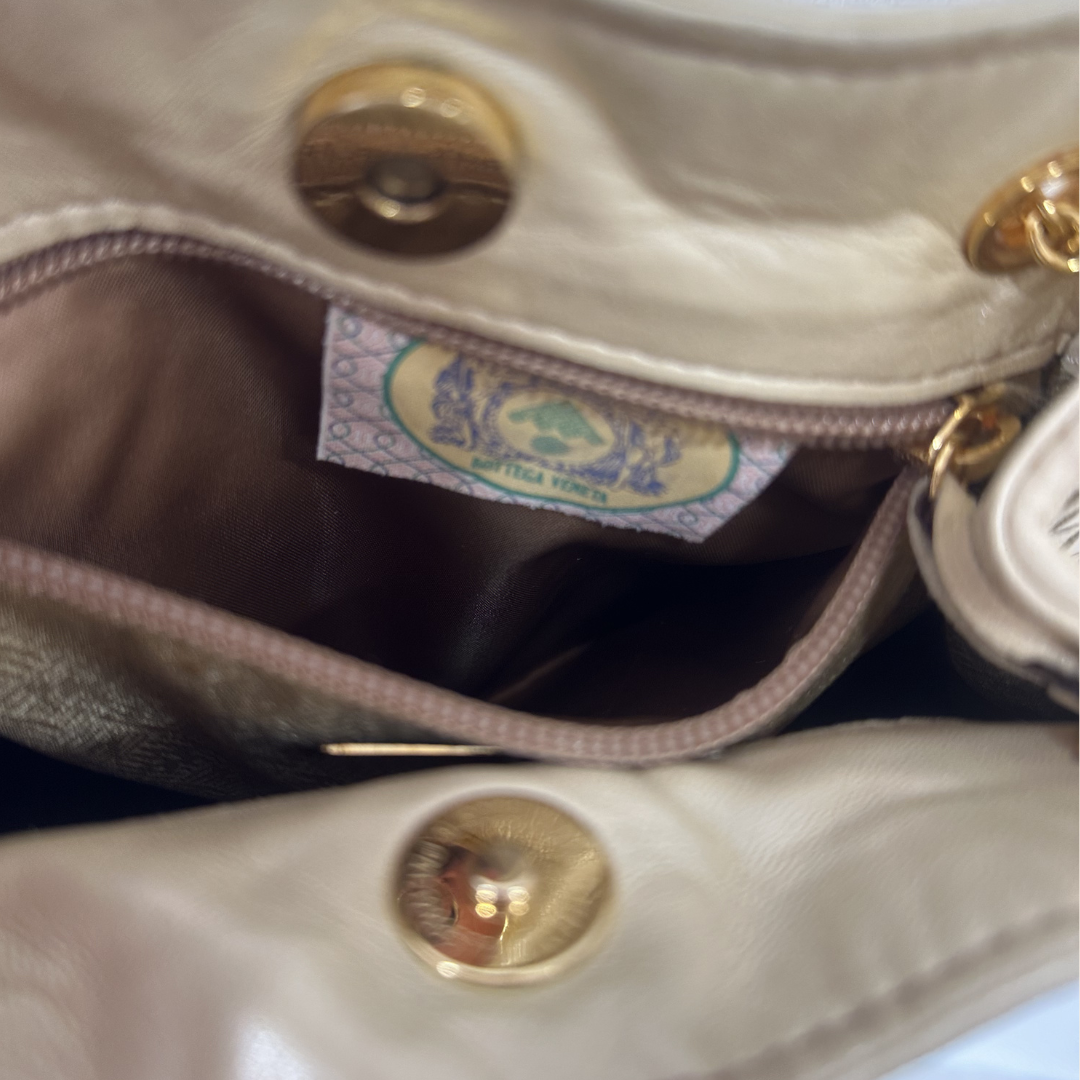 BOTTEGA VENETA - Crème irisé vintage