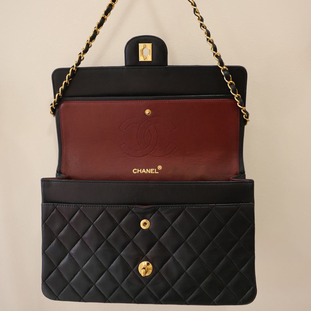 CHANEL - Classique Timeless 27
