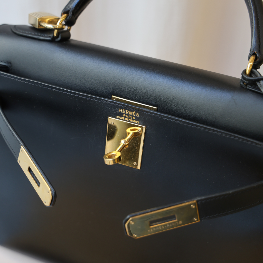 HERMÈS - Kelly Black Calf Box 28