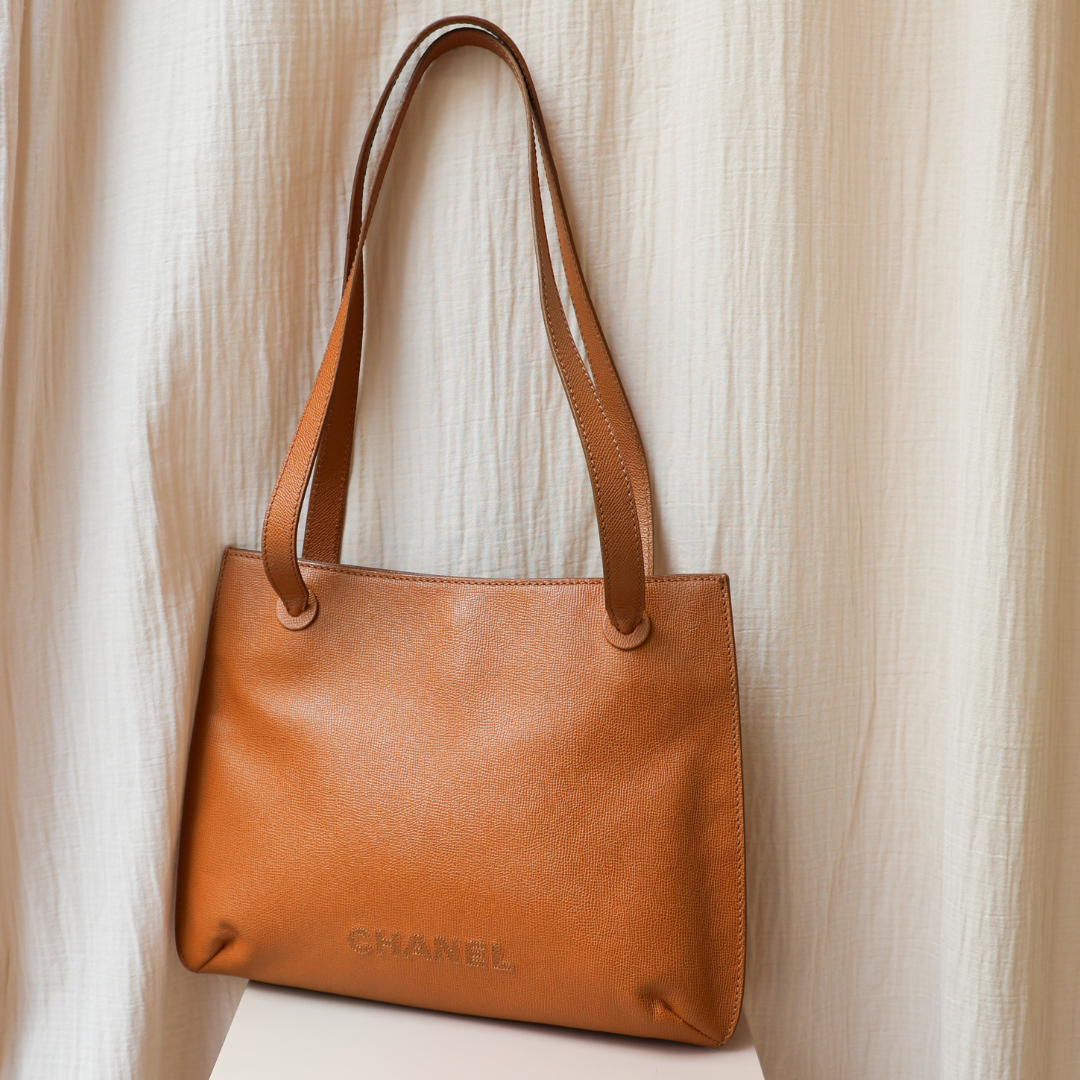 CHANEL - TOTE TAN CAVIAR