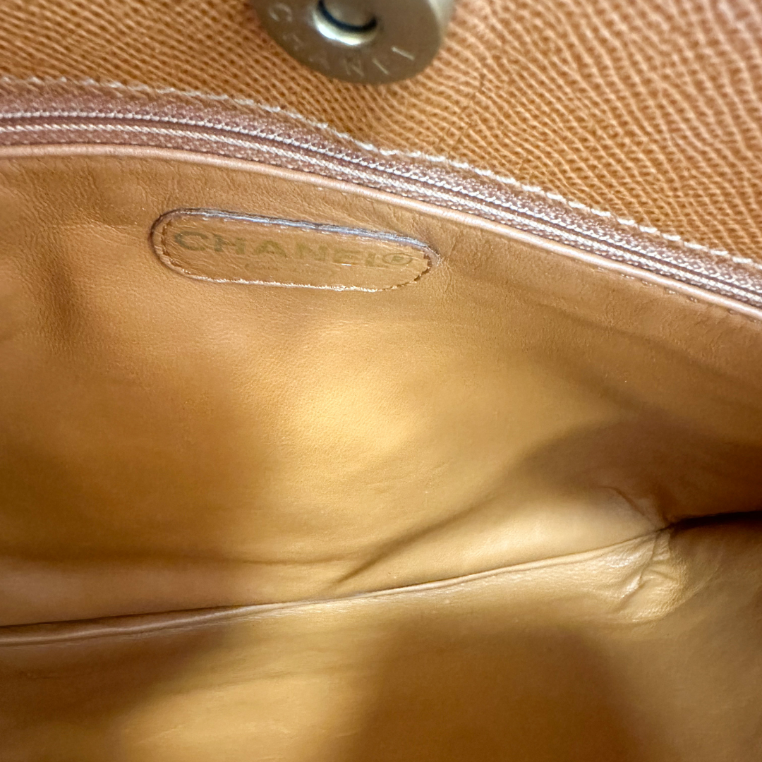 CHANEL - TOTE TAN CAVIAR