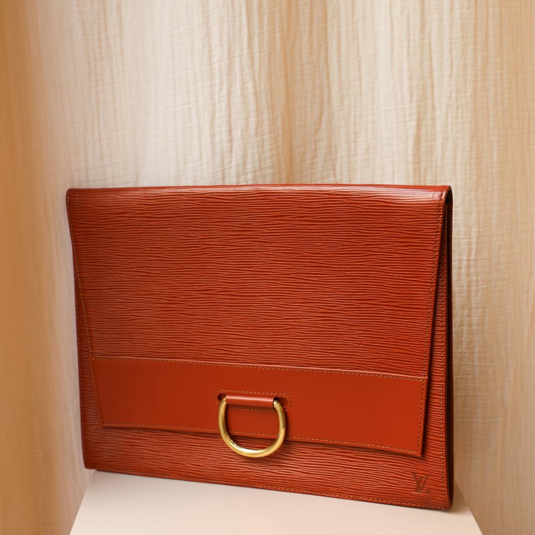 LOUIS VUITTON - Pochette Epi Tan