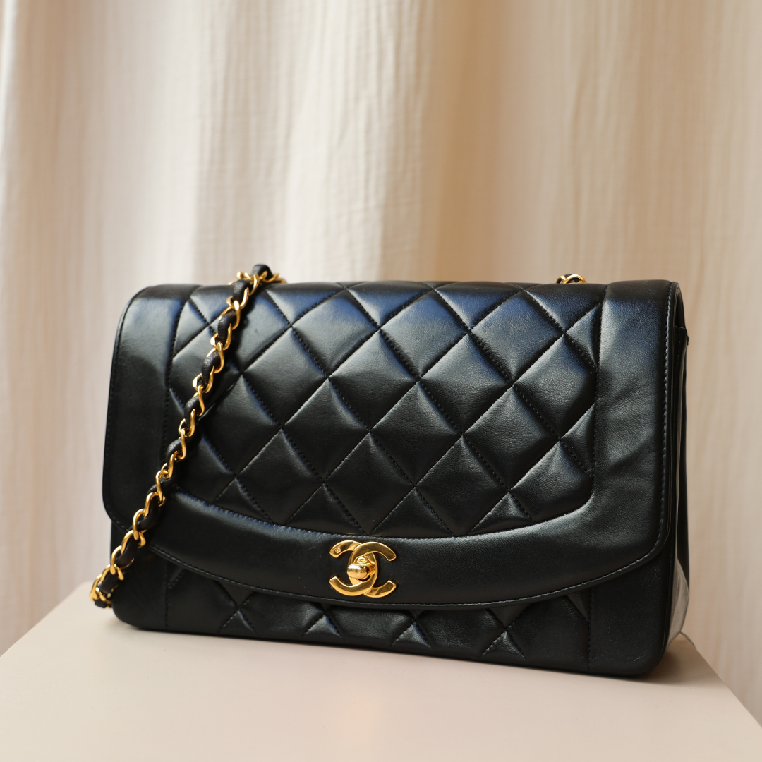 CHANEL - DIANA 25