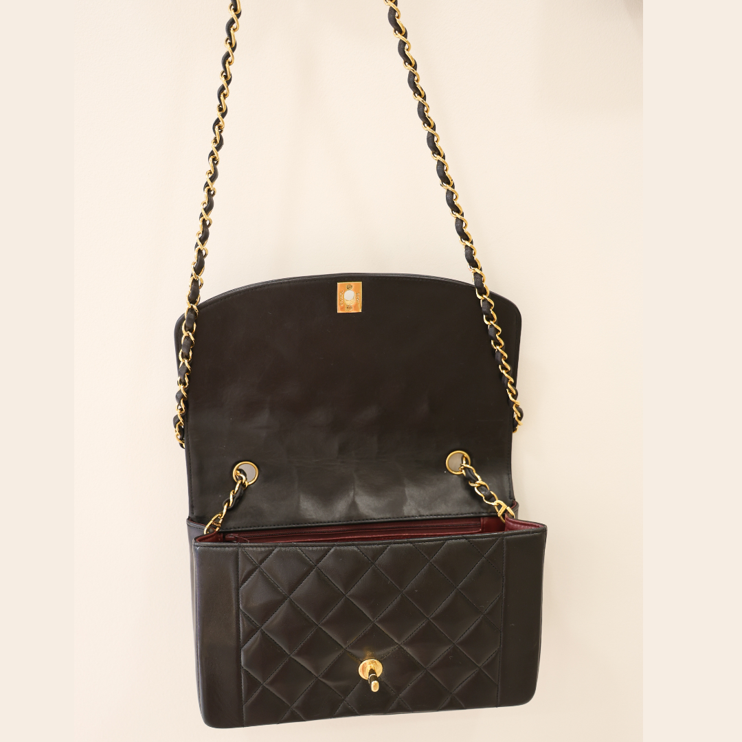 CHANEL - DIANA 25