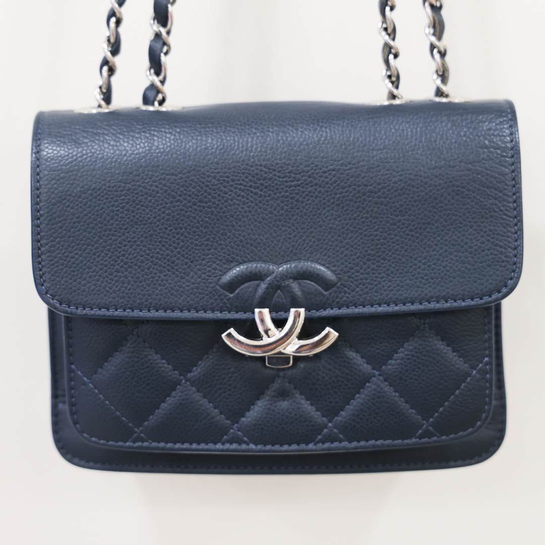 CHANEL - Half CC Blue Crush
