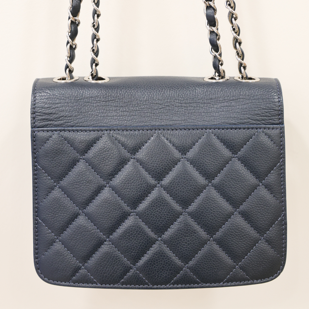 CHANEL - Half CC Blue Crush