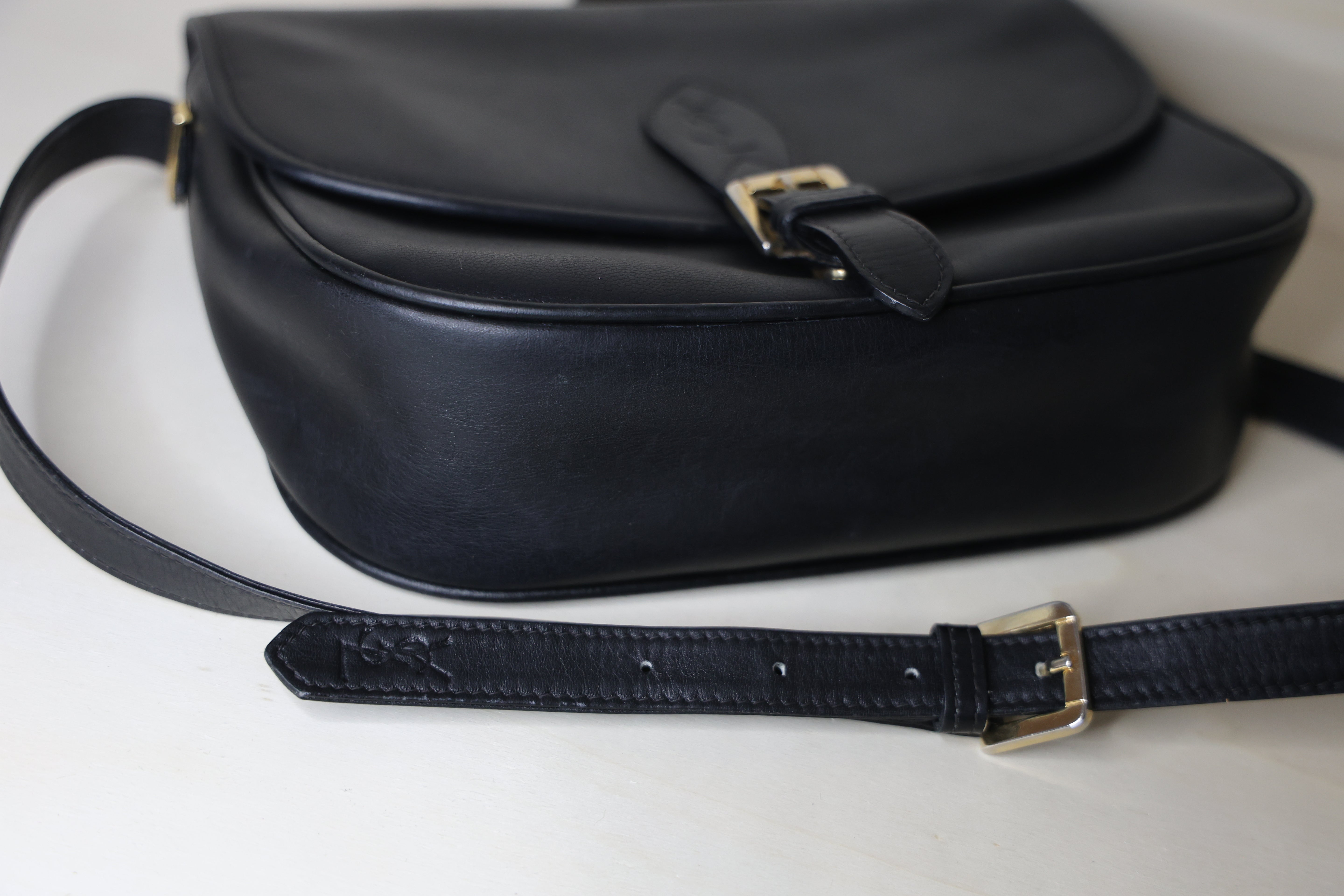 YVES SAINT LAURENT - Besace black