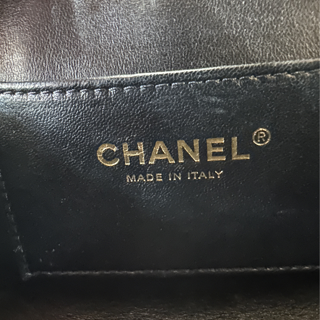 CHANEL - Noir & Bandoulière Bijou