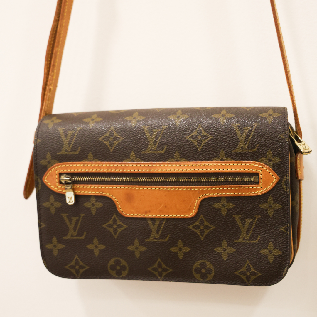 LOUIS VUITTON - Everydays Companion