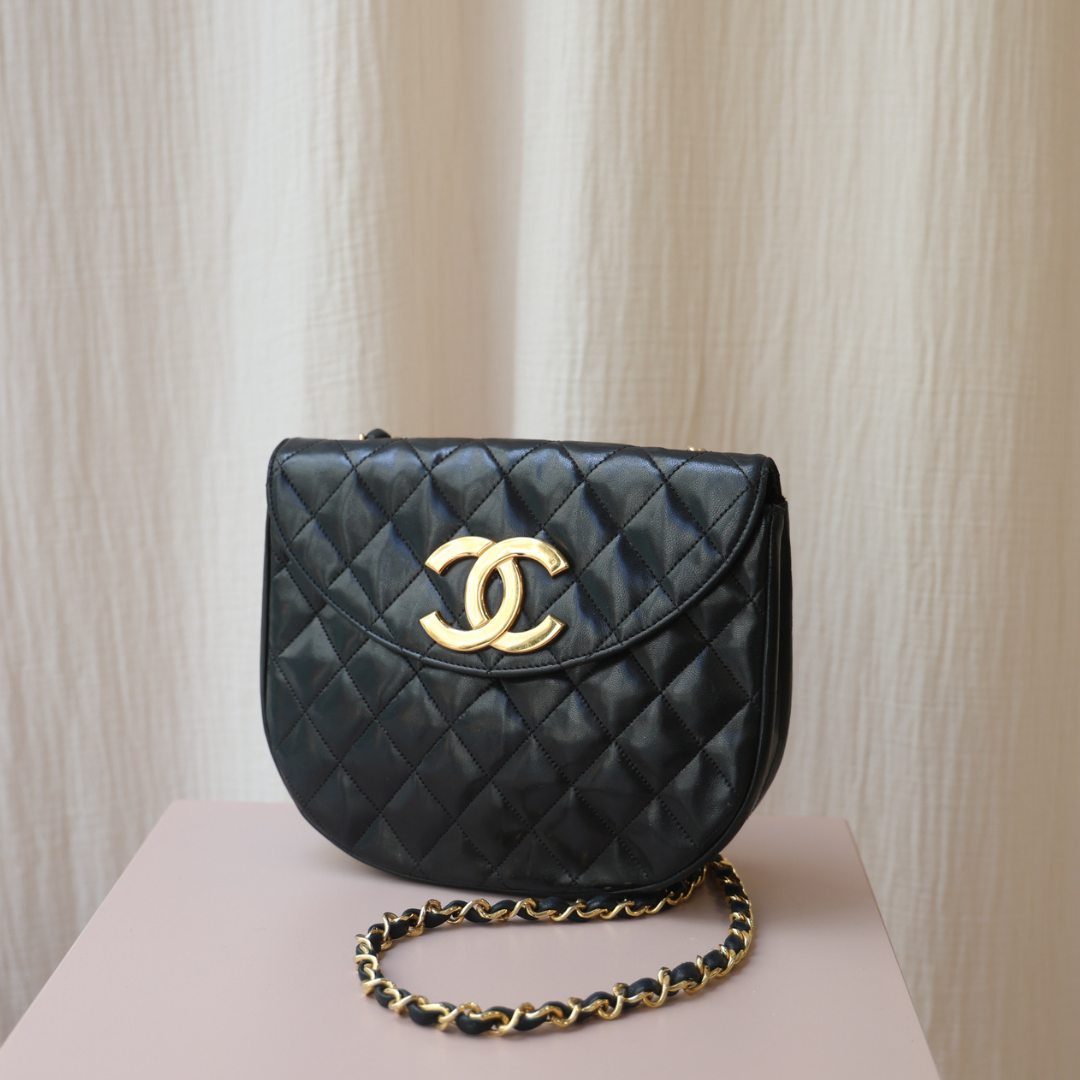 CHANEL - Demi Lune Vintage