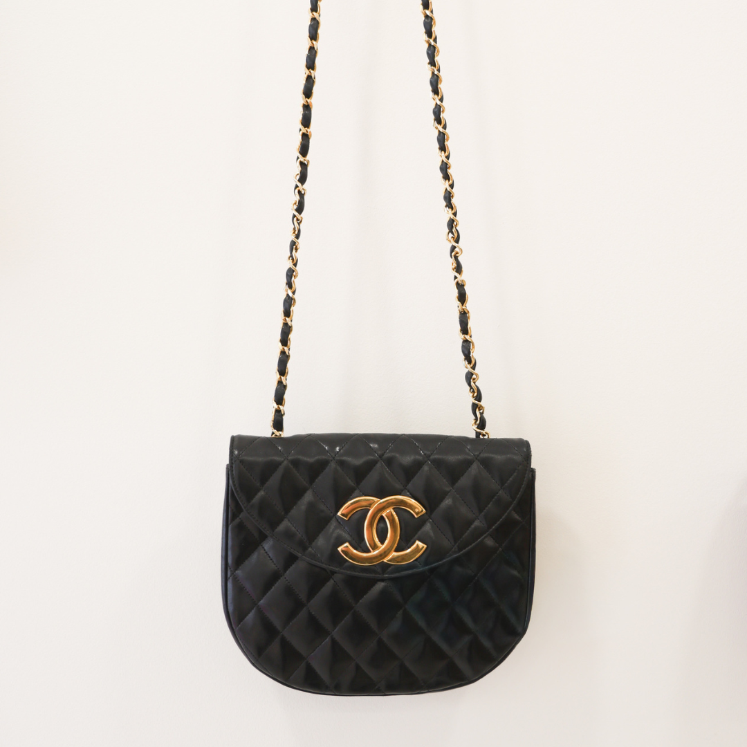 CHANEL - Demi Lune Vintage