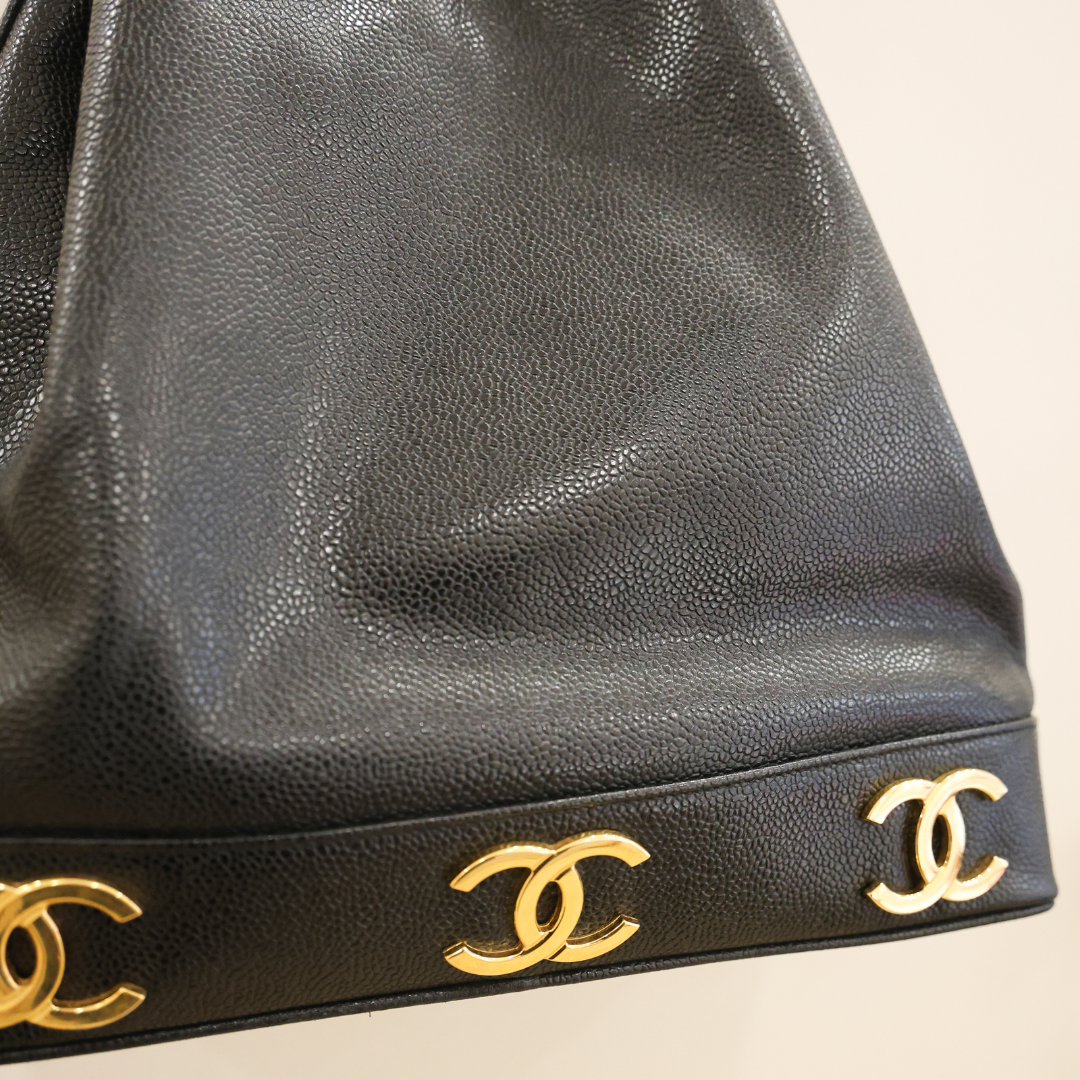 CHANEL - SEAU GRAINÉ VINTAGE