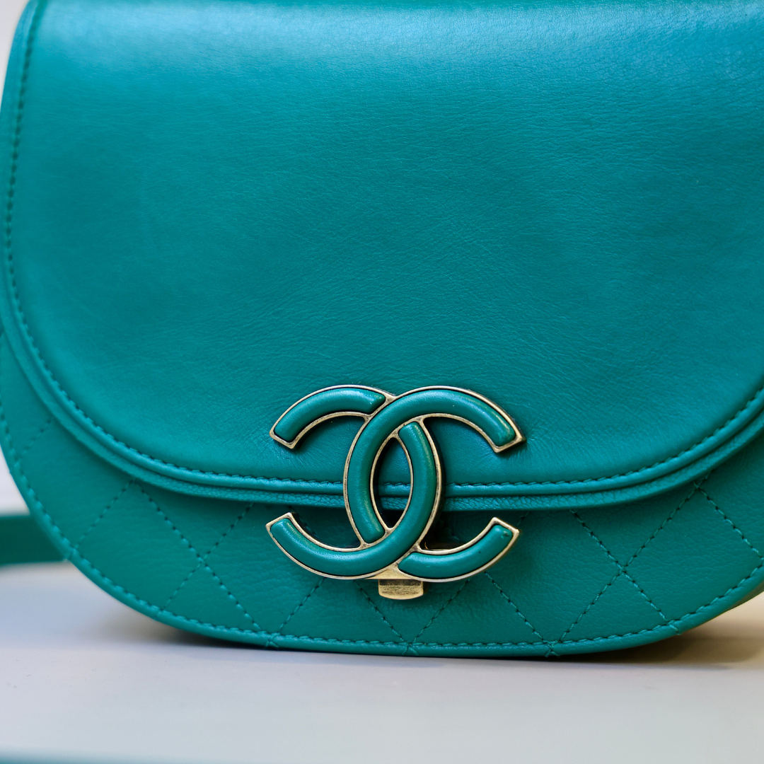 CHANEL - Coco Curve Green