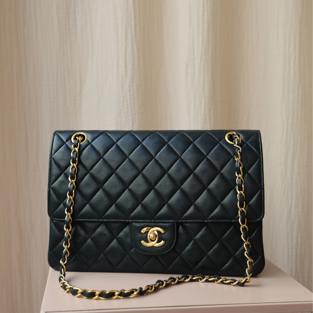 CHANEL - Classique Timeless 27