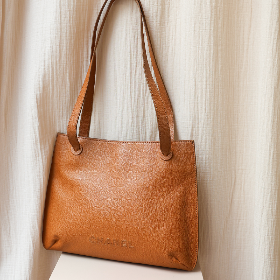 CHANEL - TOTE TAN CAVIAR