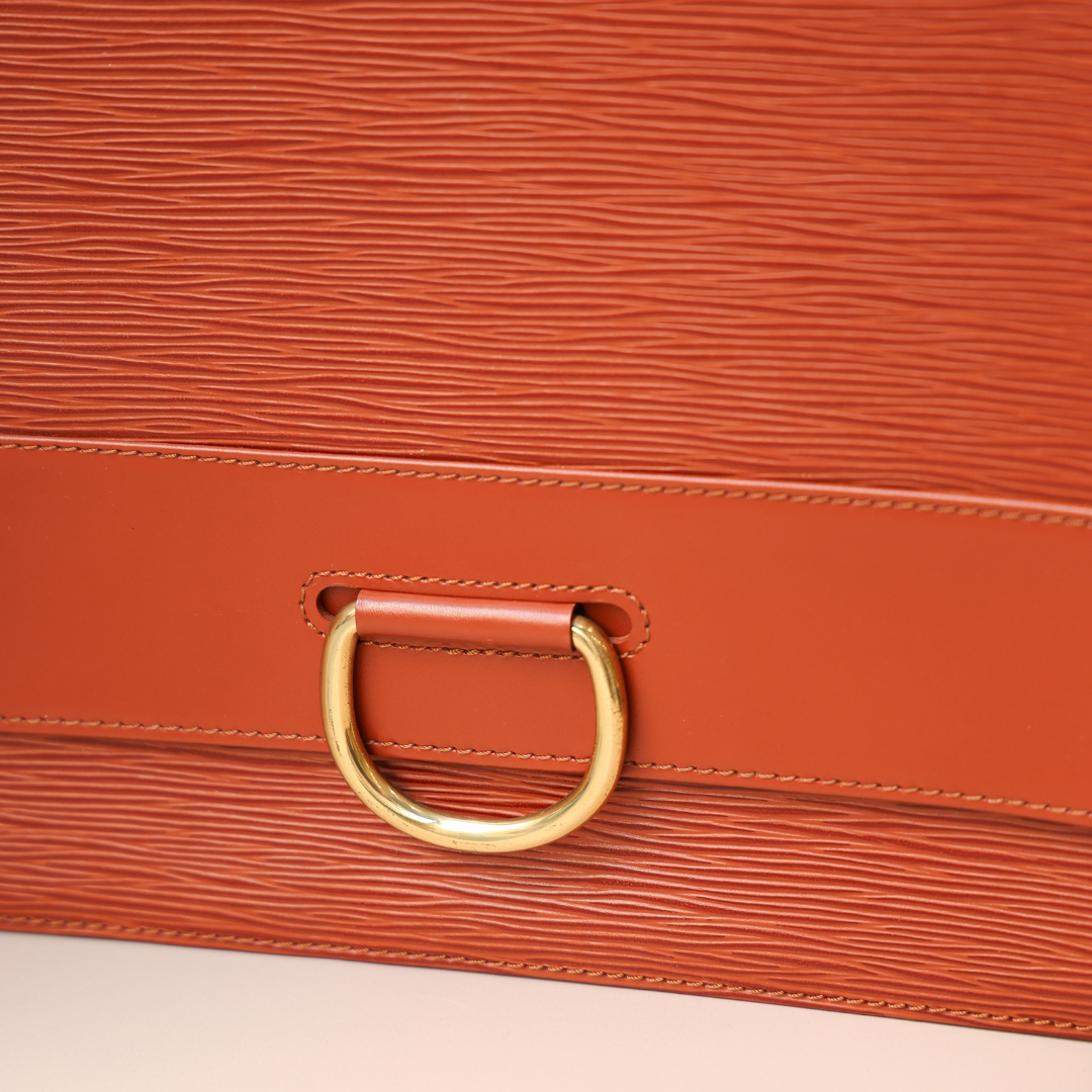 LOUIS VUITTON - Pochette Epi Tan