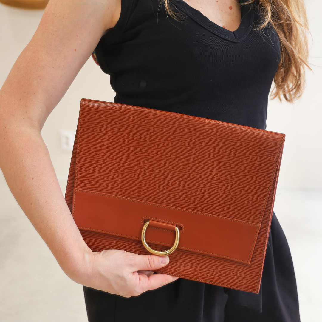 LOUIS VUITTON - Pochette Epi Tan