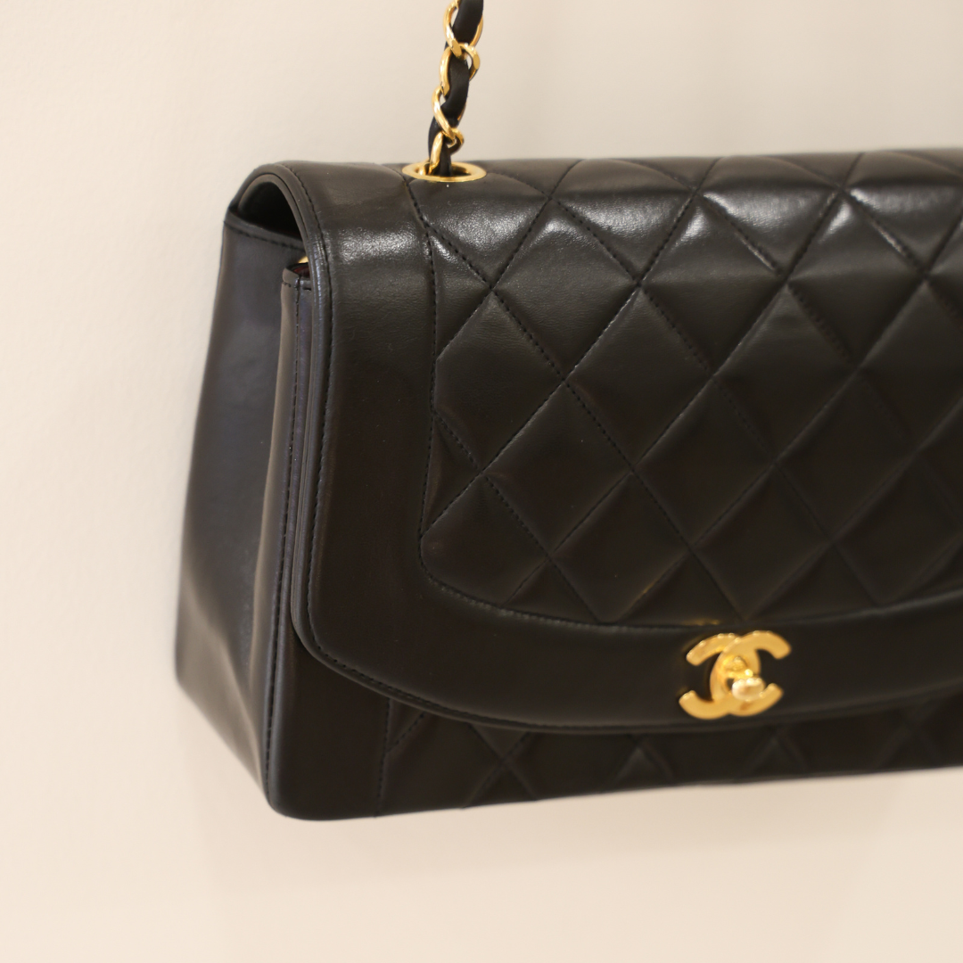 CHANEL - DIANA 25