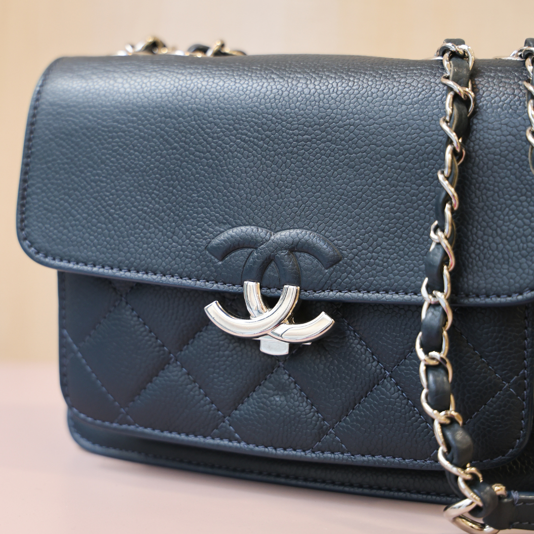 CHANEL - Half CC Blue Crush