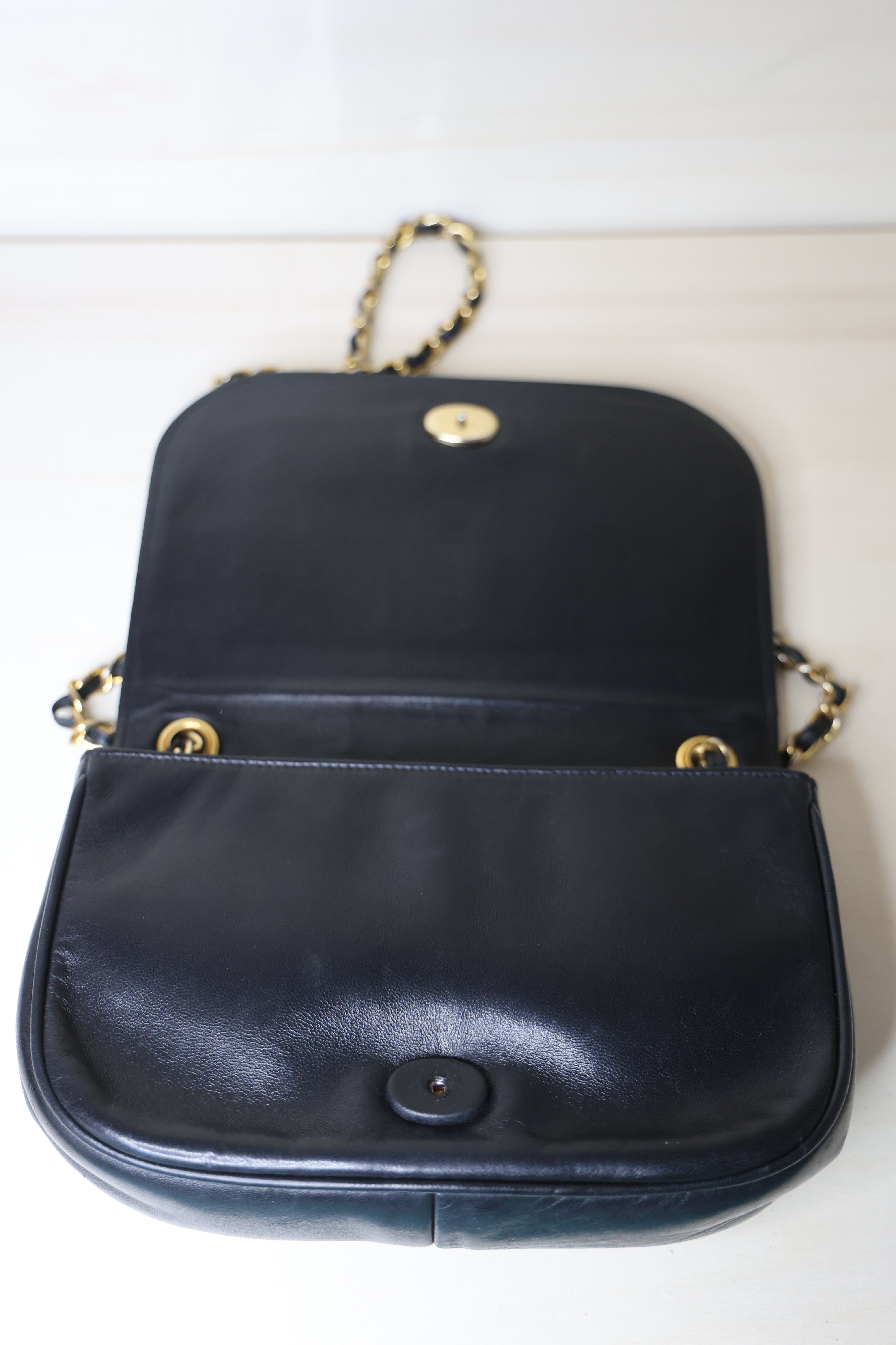 CHANEL - Sweety black