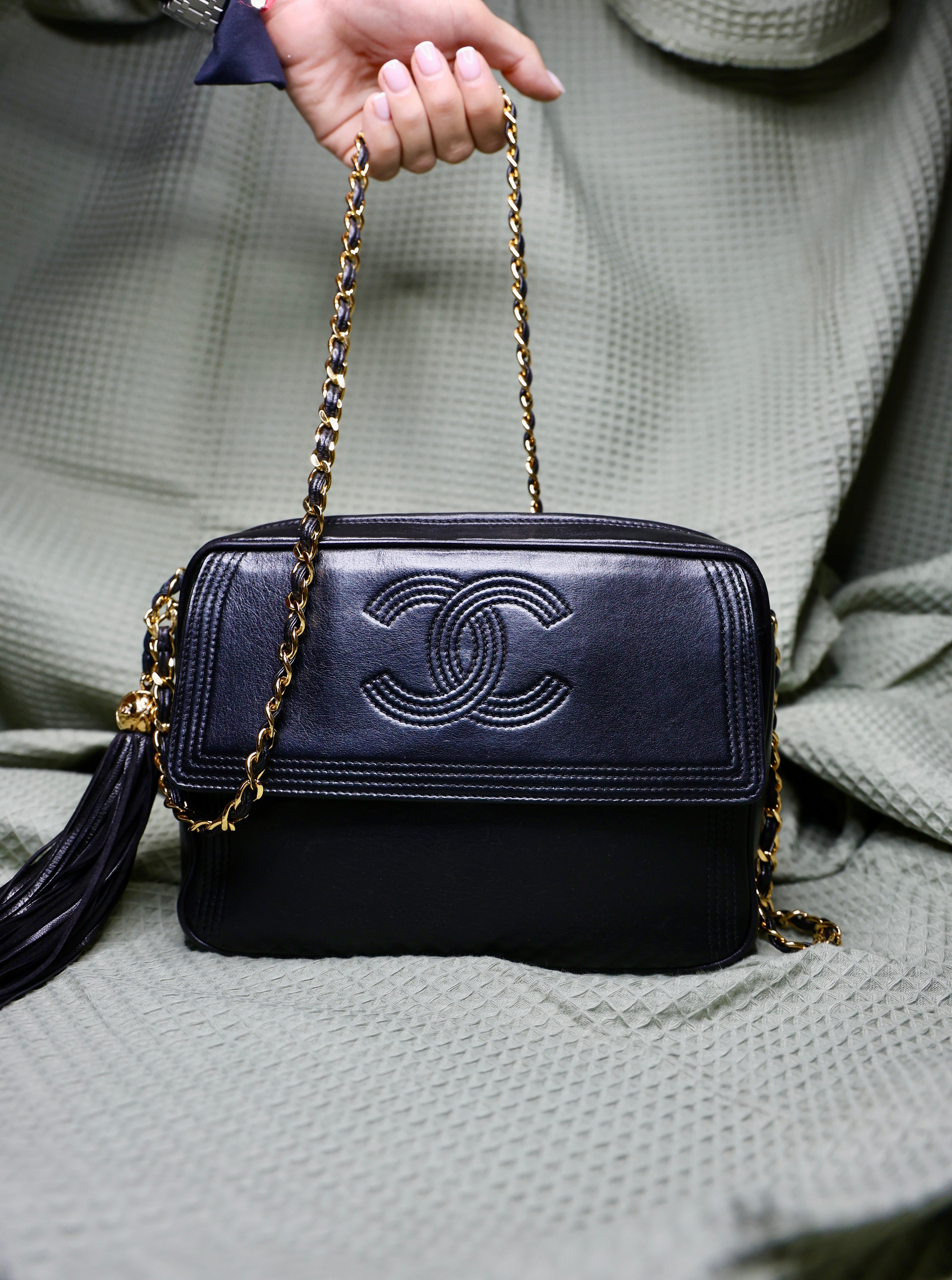 CHANEL - Vintage CC